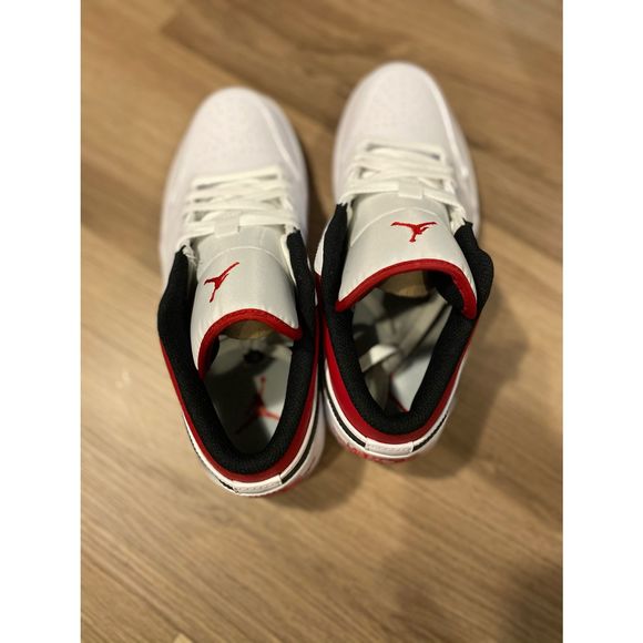 Jordan 1 Low White University Red Black Men size 10 553558-118 New - Picture 3 of 8